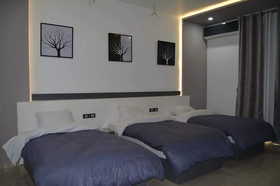 Azar Hotel