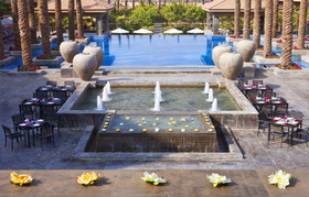 Dusit Thani LakeView Cairo
