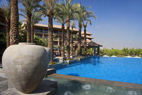 Dusit Thani LakeView Cairo