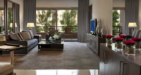 Dusit Thani LakeView Cairo