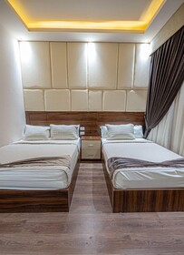 Grand City Hotel