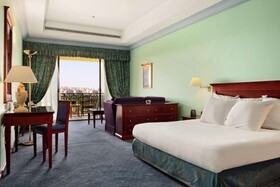 Hilton Pyramids Golf Resort