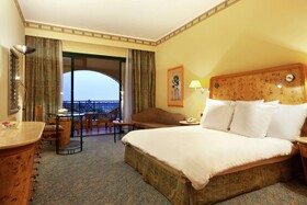 Hilton Pyramids Golf Resort