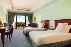 Hilton Pyramids Golf Resort