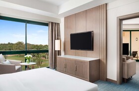 Hilton Pyramids Golf Resort