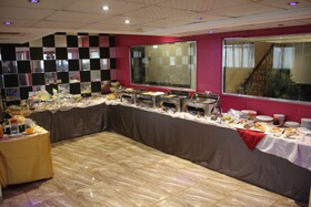 Holidays Express Hotel & Terrace