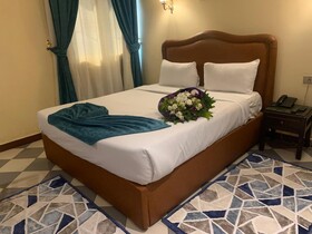 Holidays Express Hotel & Terrace