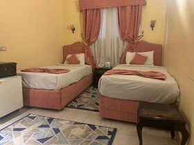 Holidays Express Hotel & Terrace