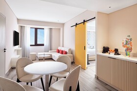 Hyatt Centric Cairo West