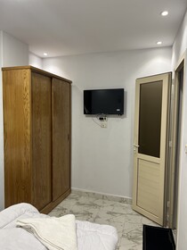 Life Pyramids Inn
