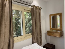 Life Pyramids Inn