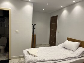 Life Pyramids Inn
