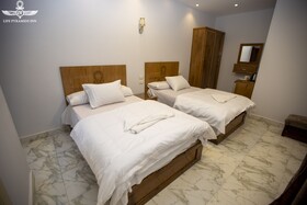 Life Pyramids Inn