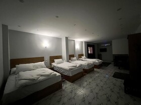 Life Pyramids Inn