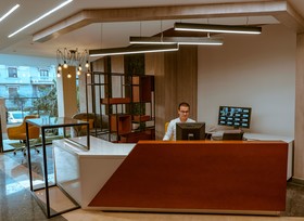 Travelholic Inn