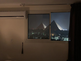 Oscar Pyramids View