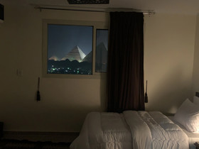 Oscar Pyramids View