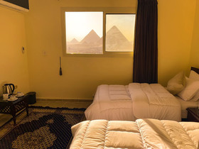 Oscar Pyramids View