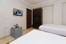 Crowne Pyramids Palace