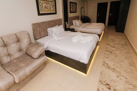 Crowne Pyramids Palace