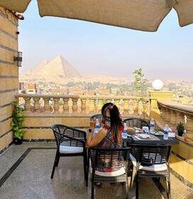 Crowne Pyramids Palace