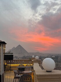 Crowne Pyramids Palace