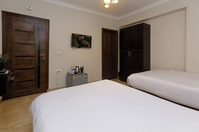 Crowne Pyramids Palace