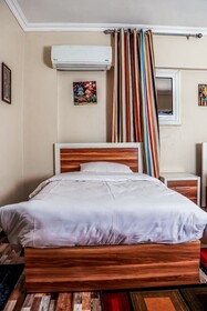 Grand Pyramids Motel