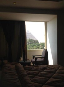 Great Pyramid Inn