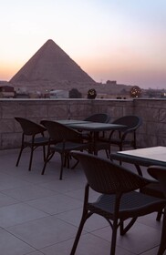 Hassan Pyramids Hotel