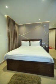 King Khafren View INN