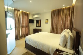 King Khafren View INN