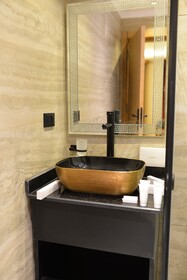 Neom Pyramids Valley Boutique Hotel