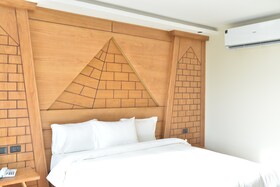 Neom Pyramids Valley Boutique Hotel