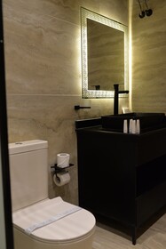 Neom Pyramids Valley Boutique Hotel