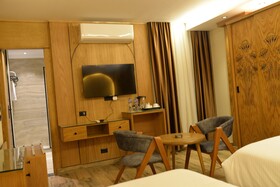Neom Pyramids Valley Boutique Hotel