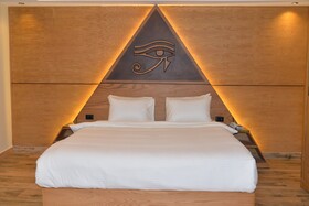 Neom Pyramids Valley Boutique Hotel