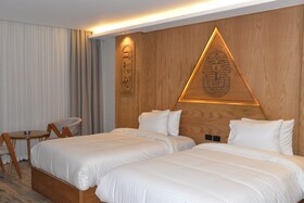 Neom Pyramids Valley Boutique Hotel