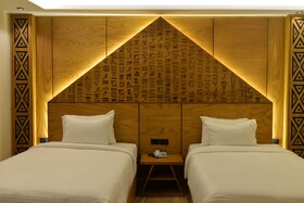 Neom Pyramids Valley Boutique Hotel