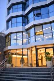 Neom Pyramids Valley Boutique Hotel