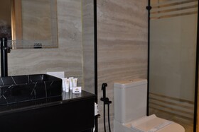 Neom Pyramids Valley Boutique Hotel