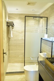 Neom Pyramids Valley Boutique Hotel