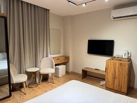 Palacio Pyramids Hotel