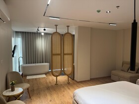 Palacio Pyramids Hotel