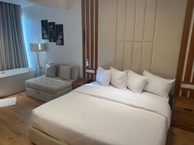 Palacio Pyramids Hotel