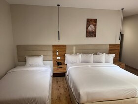 Palacio Pyramids Hotel