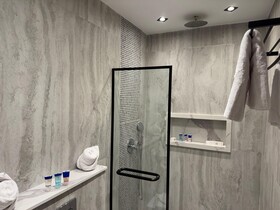 Palacio Pyramids Hotel