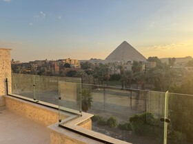 Palacio Pyramids Hotel