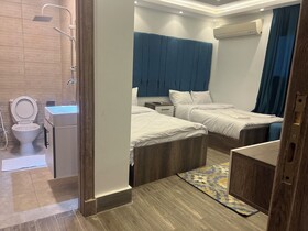 Premier Pyramids Inn