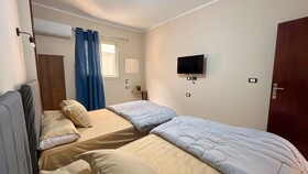 Pyramids Road Guest House